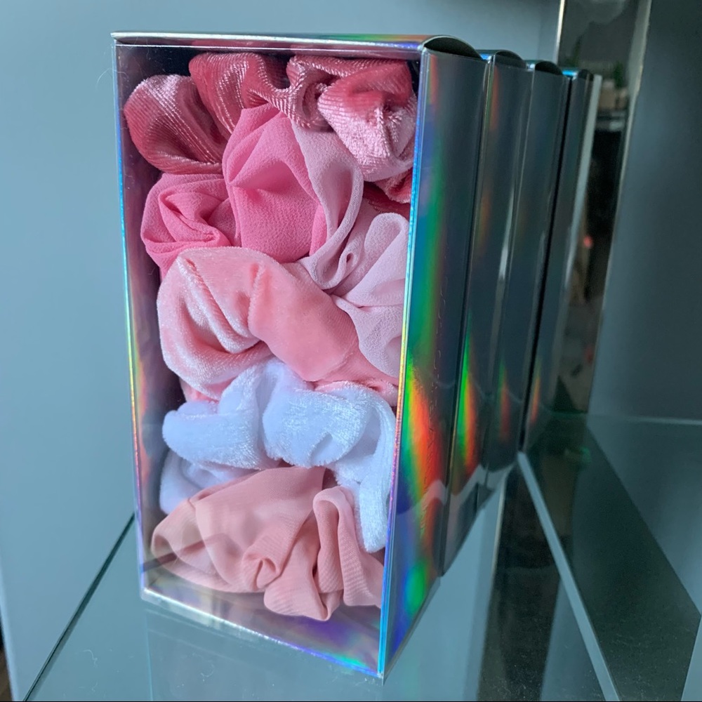 NEW 5PC Velvet Pink Scrunchie Set
